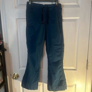 Women’s small scrub bottoms teal